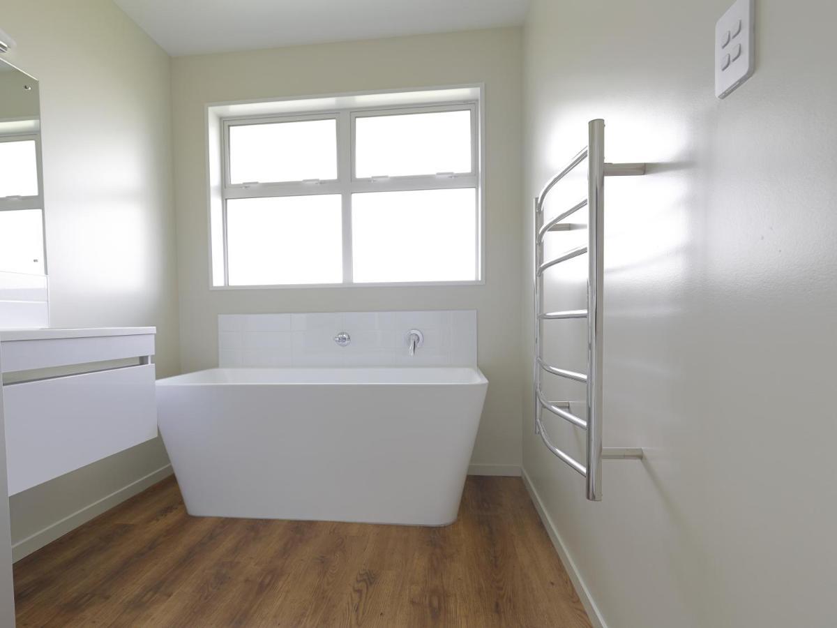 Fiordland Getaway - Te Anau Holiday Home ภายนอก รูปภาพ