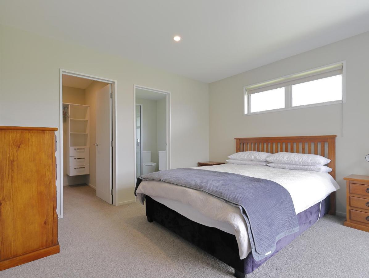 Fiordland Getaway - Te Anau Holiday Home ภายนอก รูปภาพ